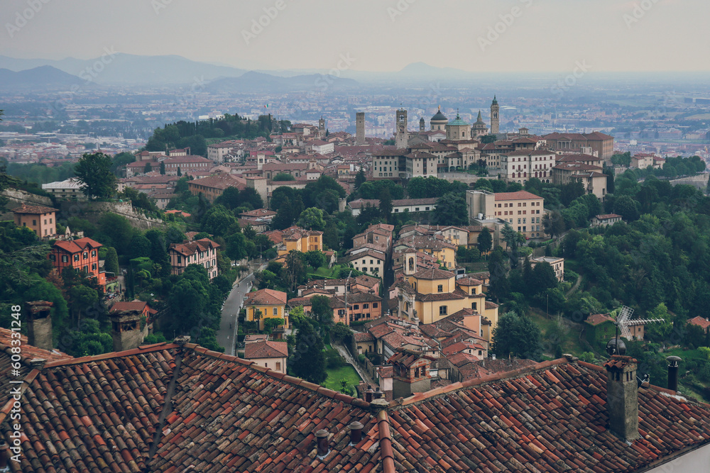 Obraz premium View to Bergamo from Torre Castello San Vigilio, Bergamo, Lombardy, Italia