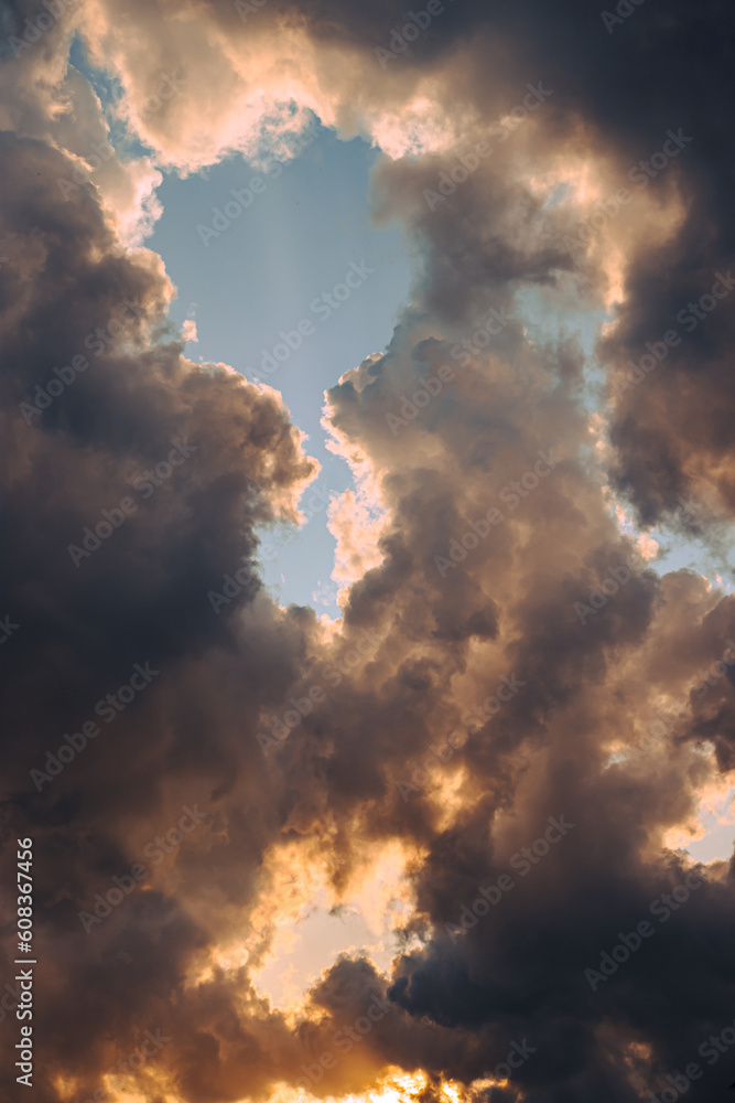 Clouds in the sky, sunset
