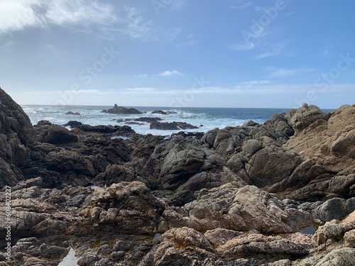 Obraz na płótnie Exxxtra rocky mountain coast w salonie