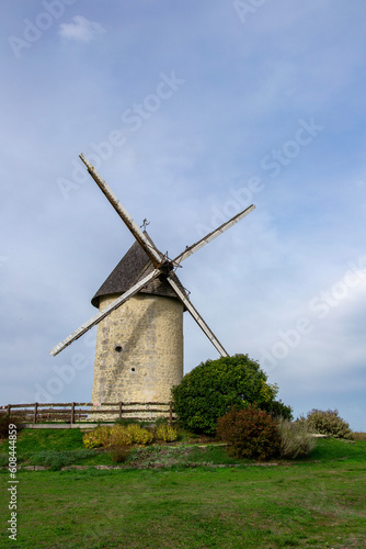 windmill in the countryside © Joffrey