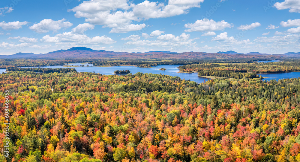 Flagstaff Lake - Carrabassett Valley in Autumn - Maine - fall foliage