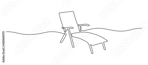 One continuous line drawing of beach lounge chair. Concept of summer vacation and travel in paradise island and sea in simple linear style. Editable stroke. Doodle vector illustration