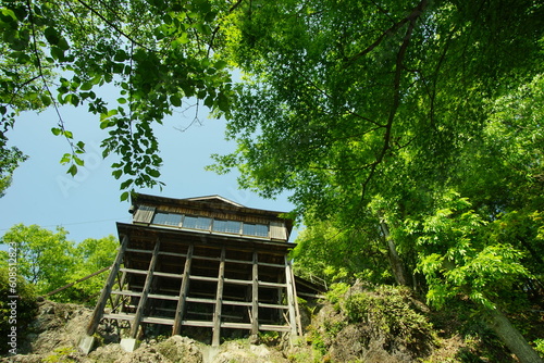 初夏の岩屋善光堂 （滋賀県米原市,2022年5月）