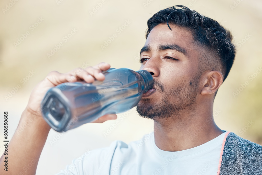 Man drinking water from plastic bottle after hard workout. Close up cut  view of male face. Don't forget to drink during training. Take care of  youself Stock Photo - Alamy