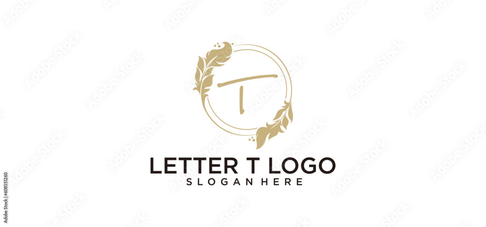 Obraz premium letter t logo