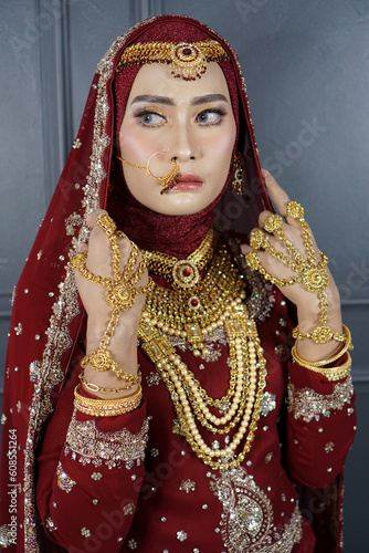 Beautiful close up muslim hijab asian woman wearing traditional indian saree