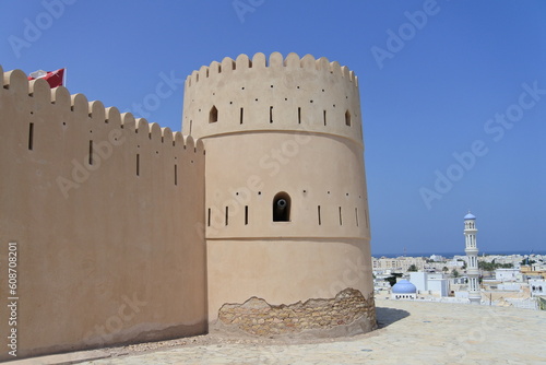 Das Sunaysilah Fort in Sur im Oman © Jürgen Reitz