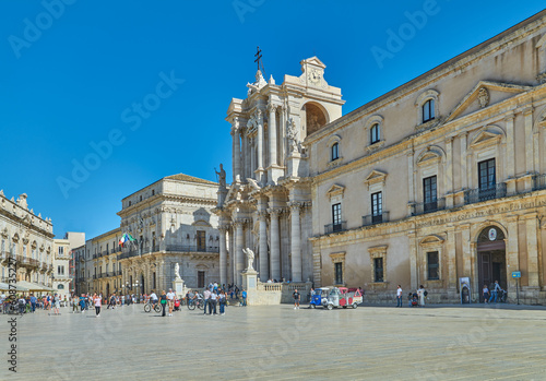 Syracuse and the famous monuments of sacred art