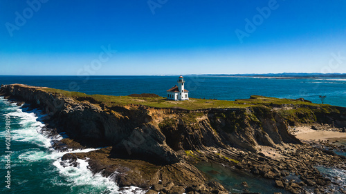 Island's Watchtower: A Picturesque Lighthouse Overlooking the Vast Ocean