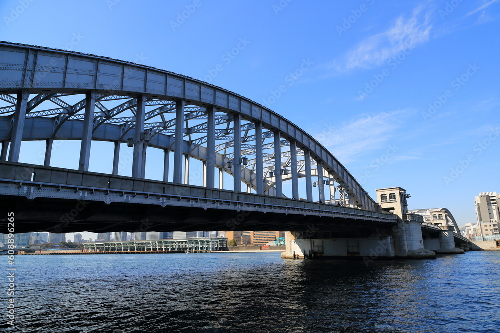 重要文化財・勝鬨橋と隅田川