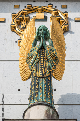 Engelsfigur an der Otto Wagner Kirche Wien photo