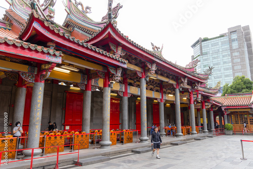 Xingtian Temple in Taipei city of Taiwan photo