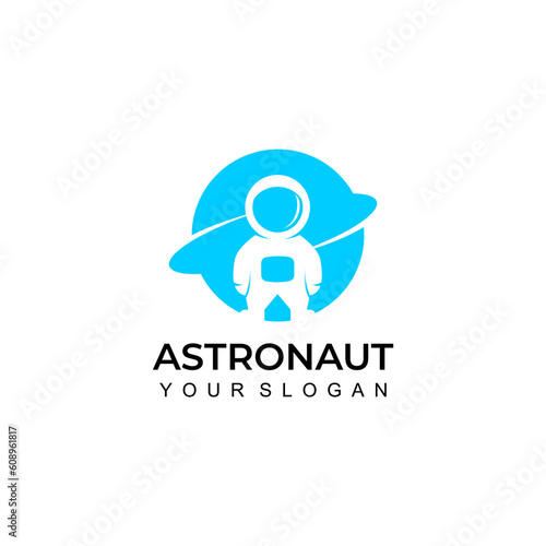 astronaut logo design