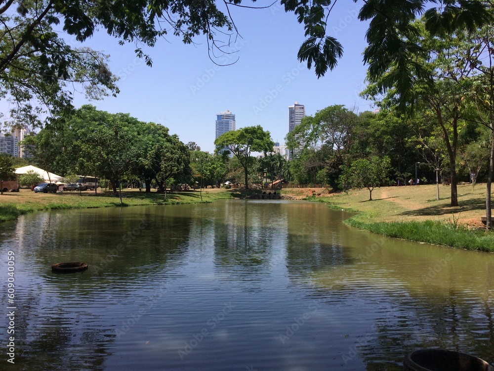 Parque Lago das Rosas