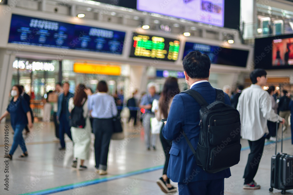 Fototapeta premium South Korea, Seoul station waiting room scenery
