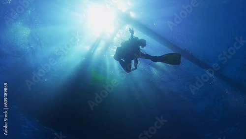 Diving from a diving ship