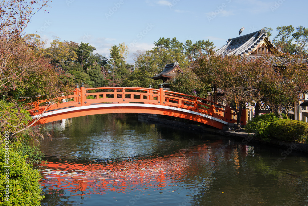 Footbridge at the Shinsen-En garden in Kyoto, Japan Footbridge at the Shinsen-En garden in Kyoto, Japan
