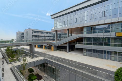 Obraz na płótnie Office Building in Science and Technology Industrial Park w salonie