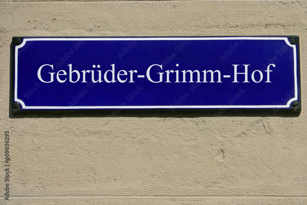 Emailleschild Gebrüder-Grimm-Hof Emailleschild Gebrüder-Grimm-Hof