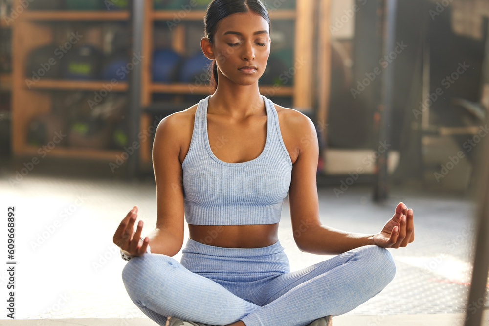 Flex or Extend Foot in Lotus Posture? Yoga Anatomy