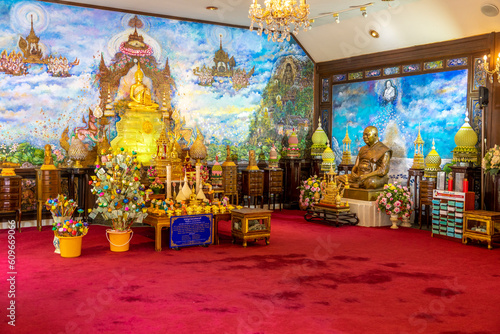 Altar for praying at Golden Mountain temple, Bangkok, Thailand © Daniel Ferryanto