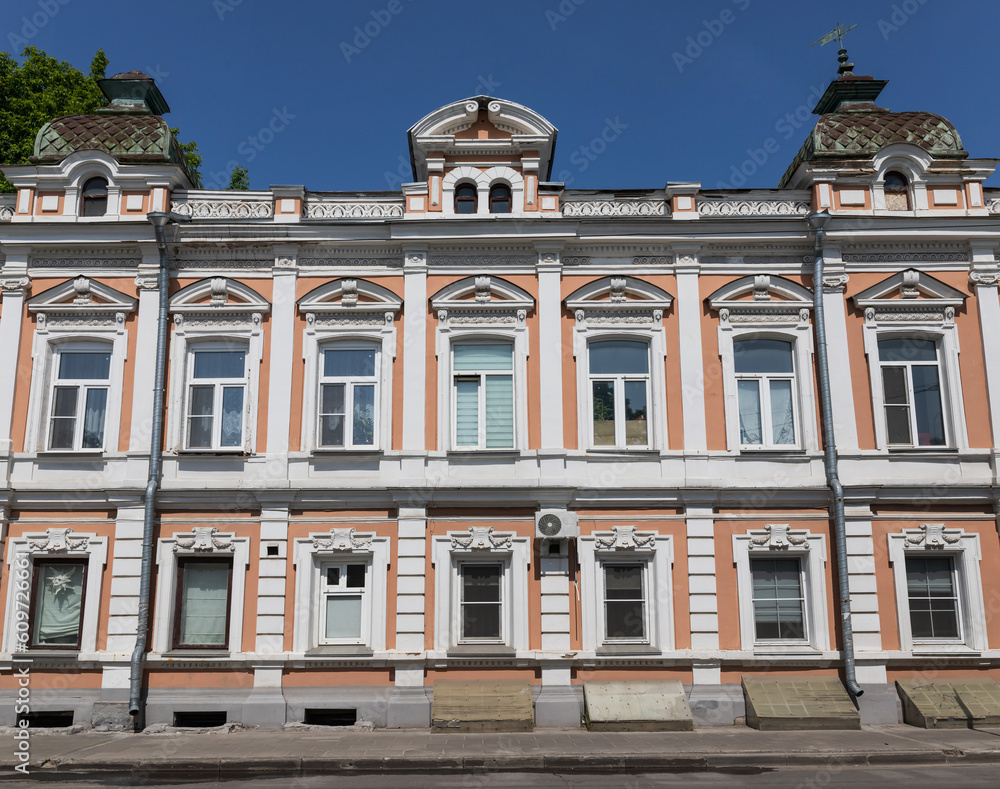 Fototapeta premium facade of the building