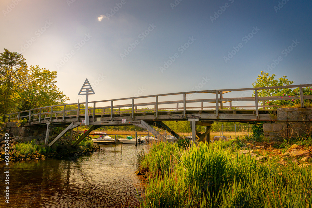 Fototapeta premium Holzbrücke an der Schusterkate