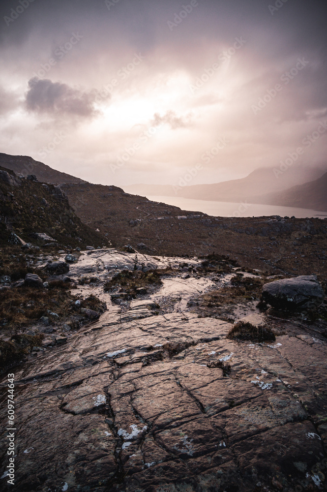 Obraz premium Scottsh highlands under dramatic lighting 4