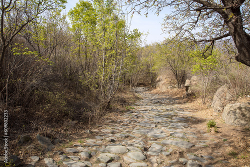 The vicissitudes of history on the Yuhe Ancient Road in Beijing