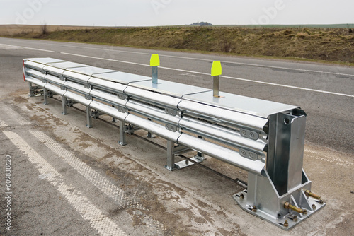 Quadro su tela Installation of median crash barriers on highway
