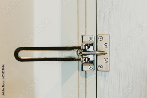 Stainless Steel Door Guard Gate Latches Swing Bar Door Lock Chain Burglar Proof Padlock Door Clasp.