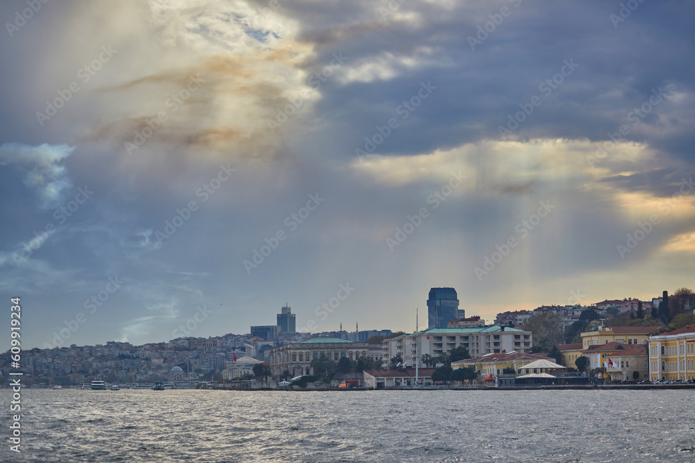 Naklejka premium Scenic city view across Bosphorus strait in Istanbul, Turkey