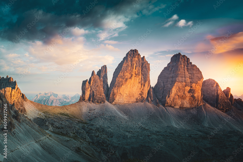 Epic view from Sextner Stein on Monte Paterno and Tre Cime mountain range in the evening. Tre Cime, Dolomites, South Tirol, Italy, Europe. - obrazy, fototapety, plakaty 