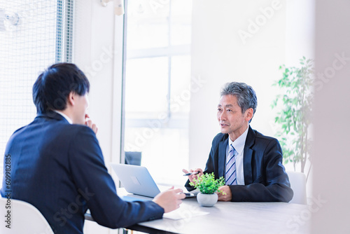 Quadro su tela 面談をする上司と部下
