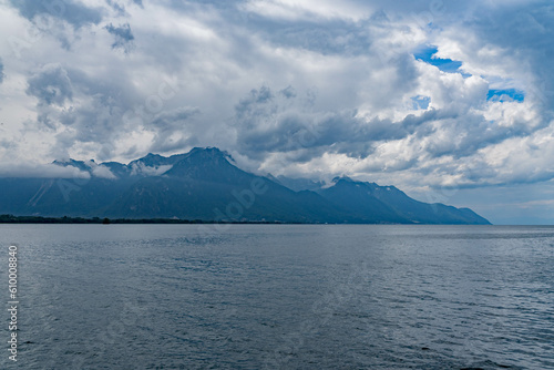 Lago en Suiza