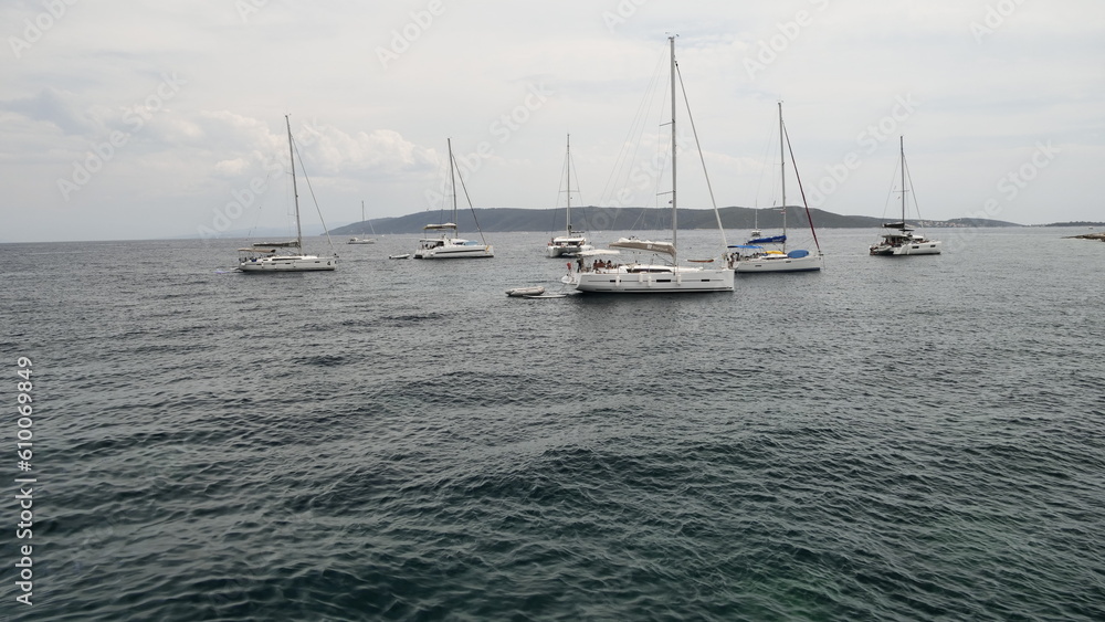 Yacht Yacht