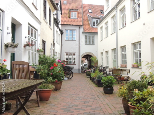 Charming courtyard - Lübeck - Germany © Murilo
