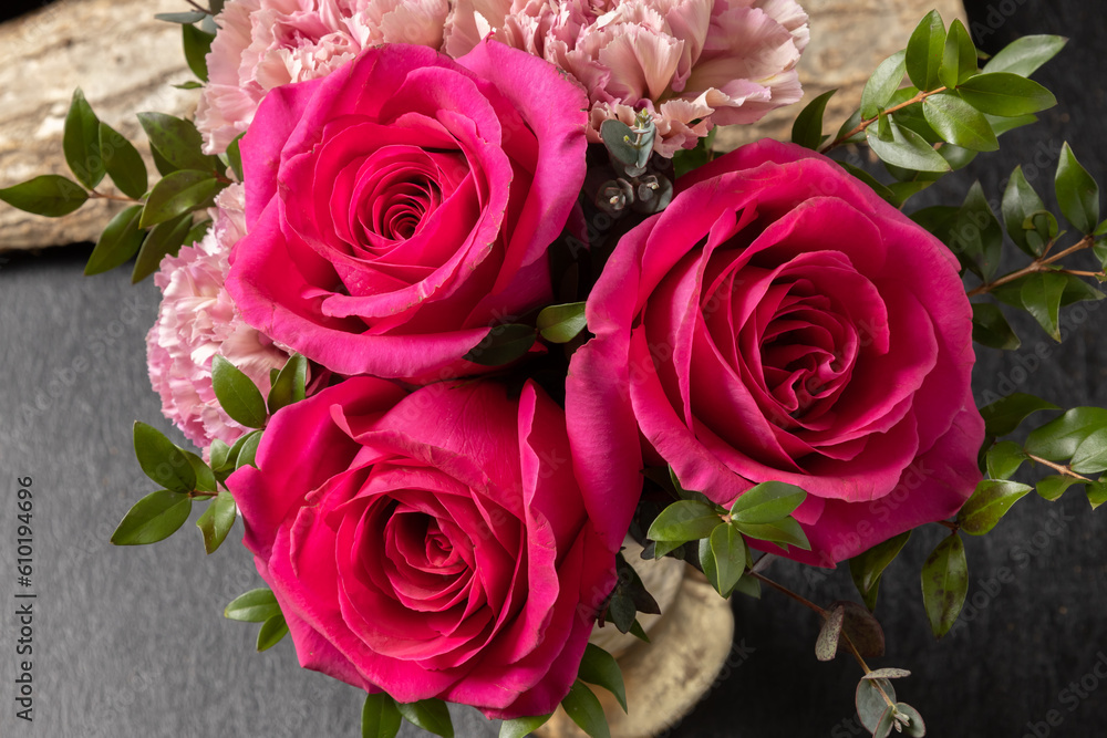 Naklejka premium バラの花 Beautiful rose flower just bloomed