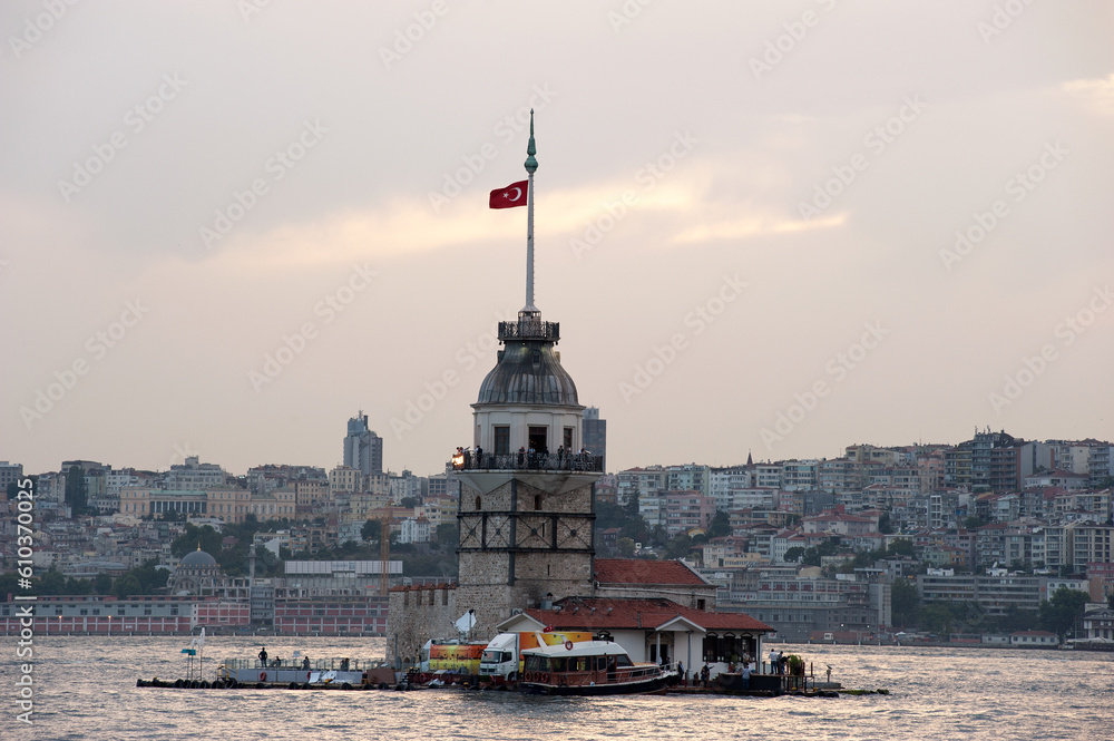 Fototapeta premium The Maiden's Tower is a historical place in Istanbul and adds a different beauty to the Istanbul skyline.