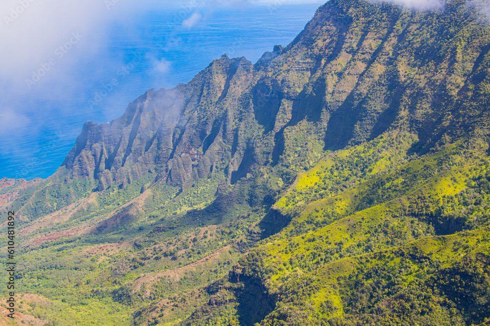Fototapeta premium Clouds Shrouding The Na Pali Cliffs of Waimea Canyon, Waimea Canyon, Waimea State Park, Kauai ,Hawaii, USA