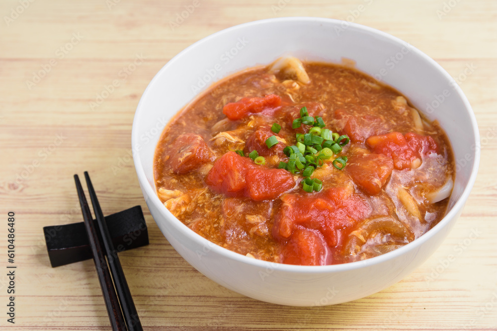 夏の味覚　トマトカレーうどん