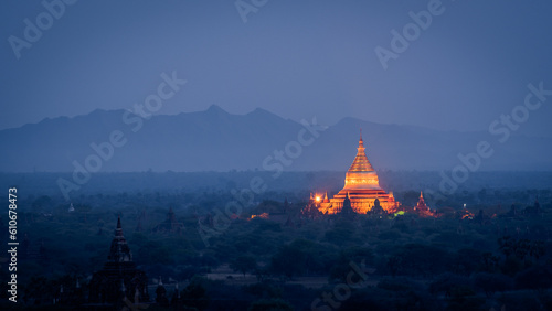 Visit the temple in Bagan  Myanmar