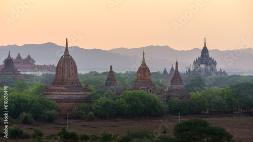 Visit the temple in Bagan, Myanmar