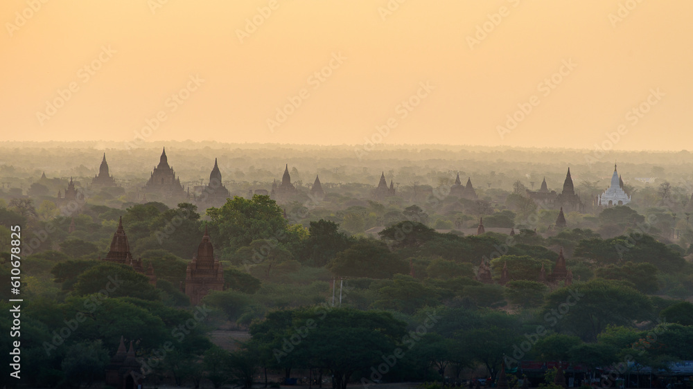 Visit the temple in Bagan, Myanmar Visit the temple in Bagan, Myanmar