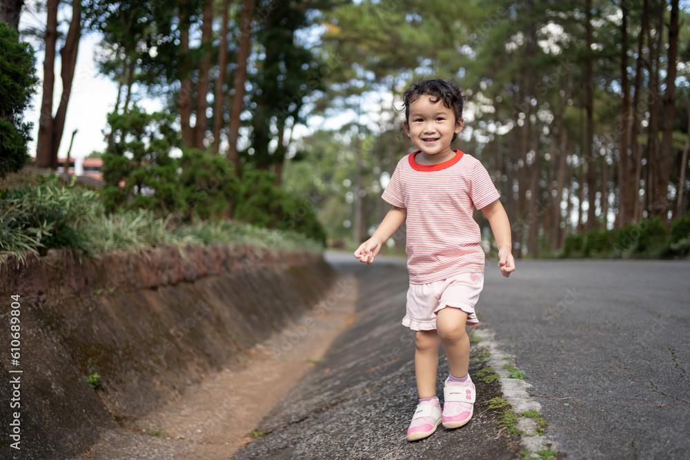 child running in the park child running in the park