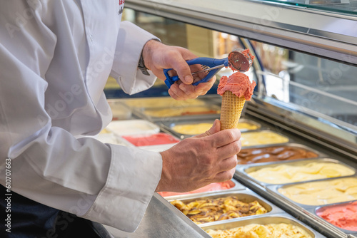 Un cornet de crème glacée artisanale