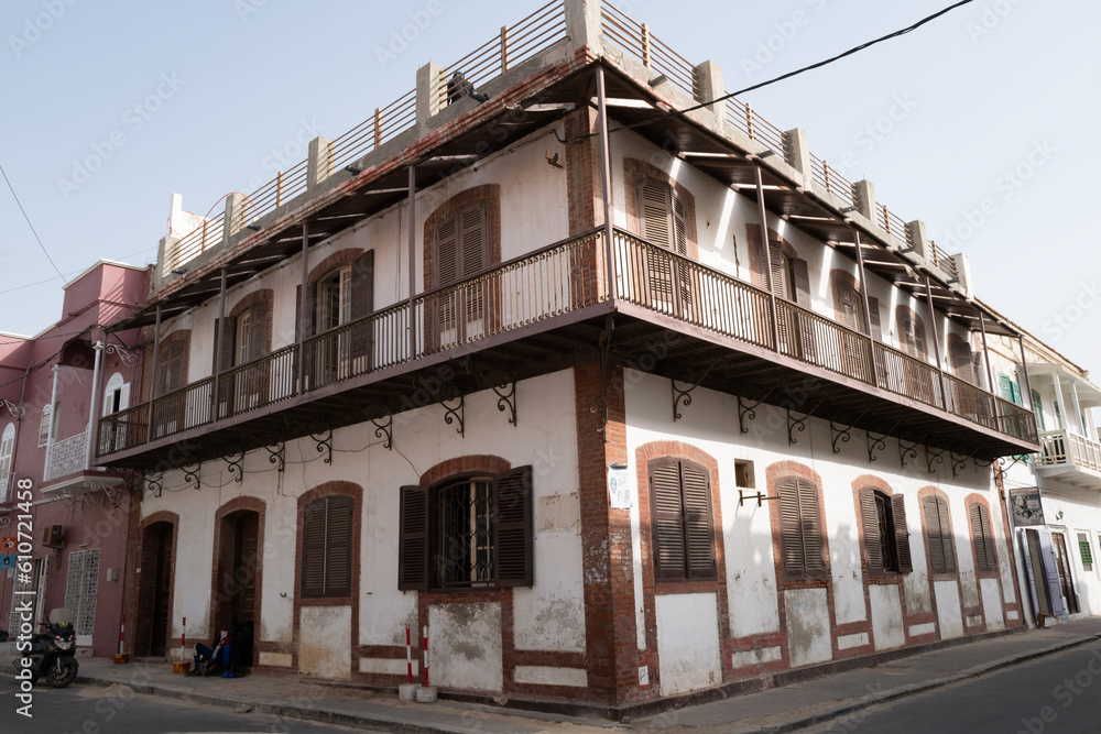  vieille maison coloniale dans l'ancienne ville de Saint Louis du Sénégal en Afrique de l'Ouest