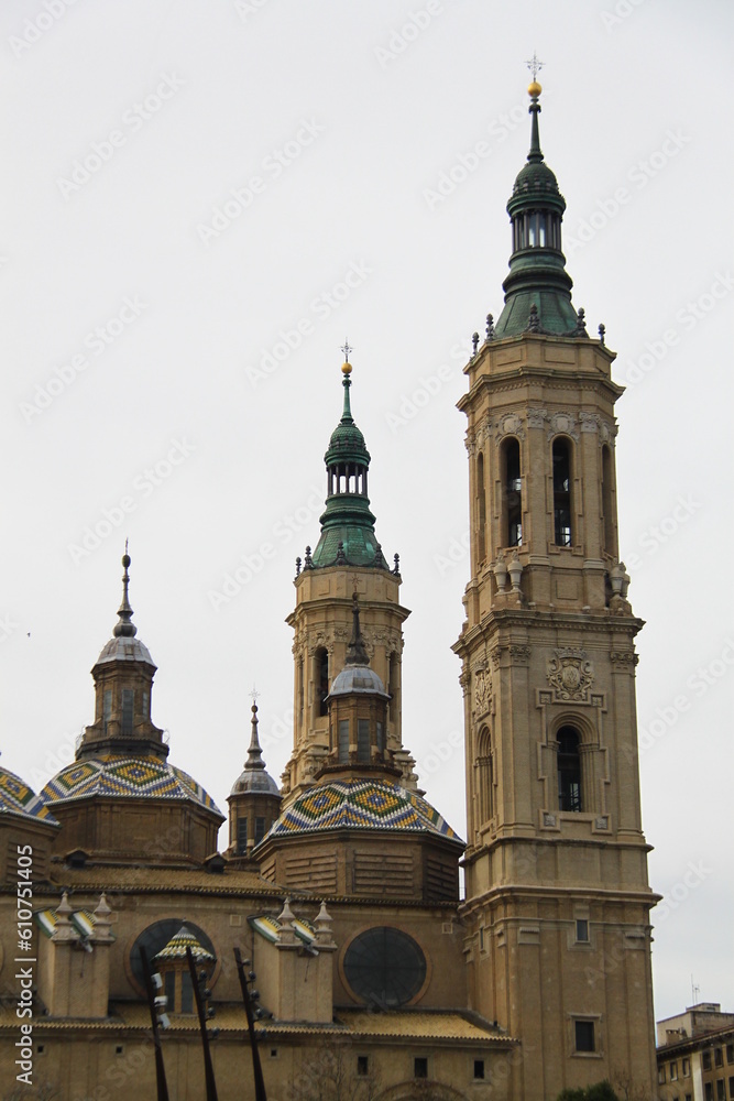 Fototapeta premium basílica del pilar
