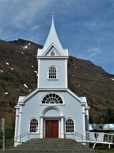 Bláa Kirkja, Seyðisfjörður , Ostisland, die bestimmt schönste Kirke von Island, 1920 erbaut