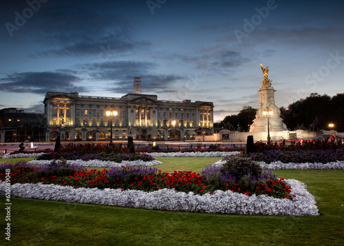 Photo Buckingham Palace and Victoria Memorial Sunset